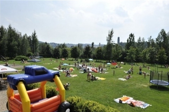 Bazén Jablonec - sluneční louka, 200 metrů od hotelu